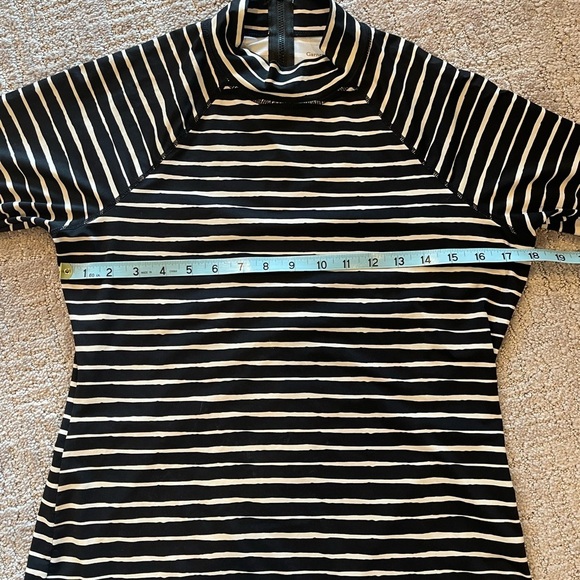 Garnet Hill Signature Rashguard, Black/White Striped, Mock Neck, Long Sleeve, M - Picture 7 of 15